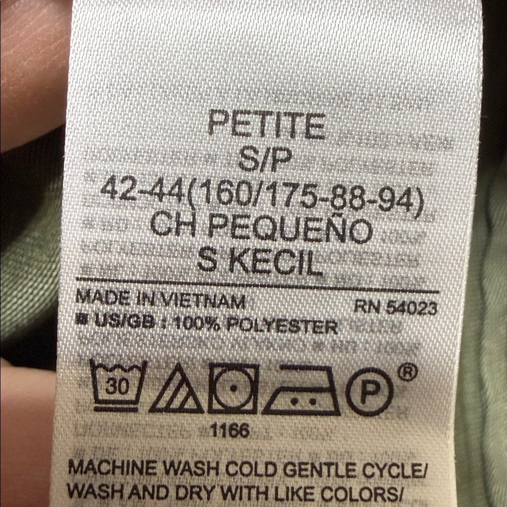 Banana republic sm sage Green Women's sleeveless Top NWT - Picture 9 of 10